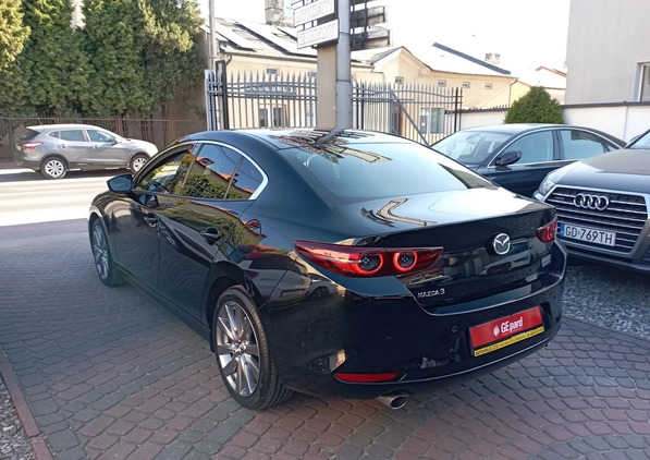 Mazda 3 cena 84900 przebieg: 44000, rok produkcji 2019 z Chełmża małe 352